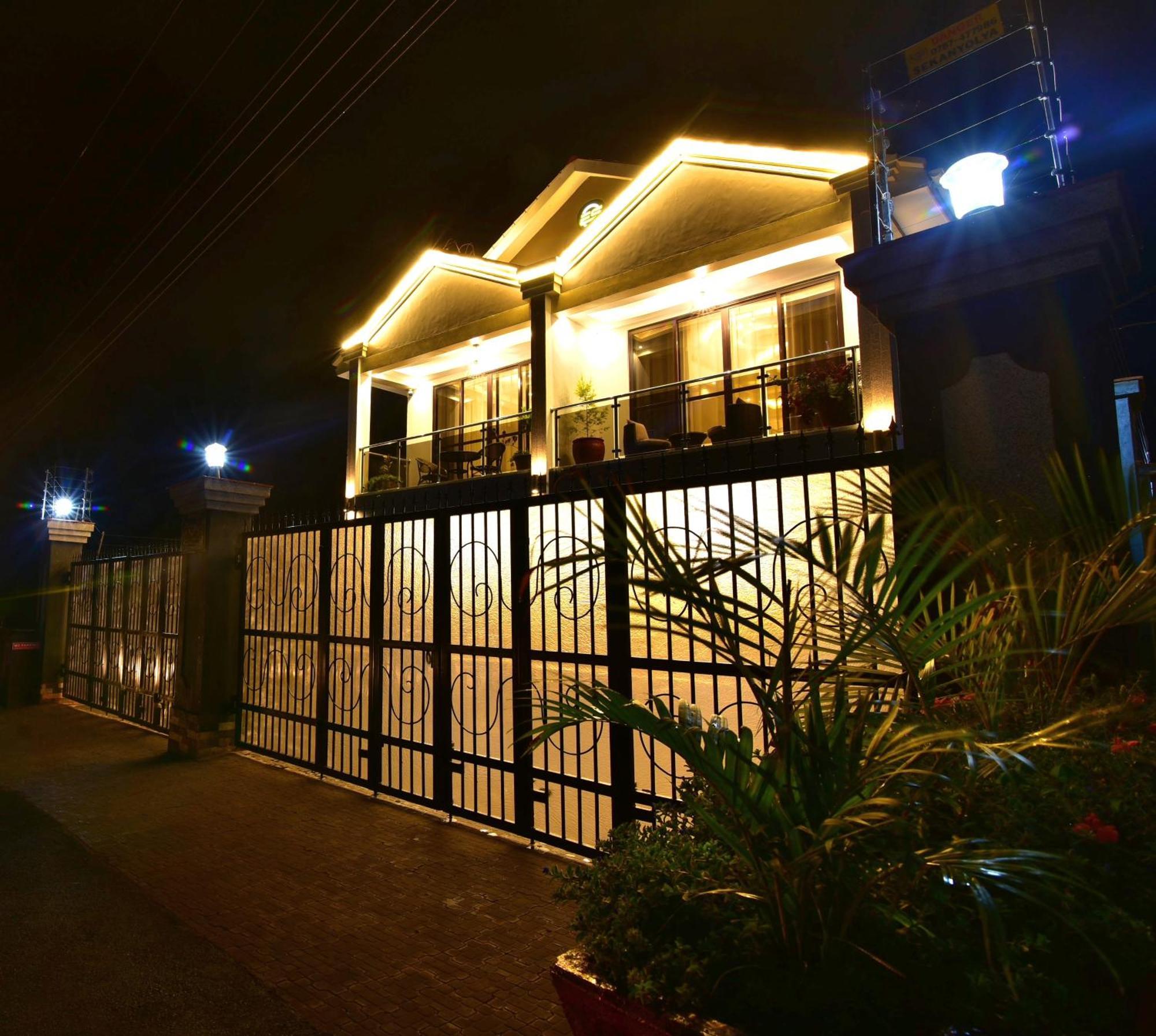 Entebbe Stay Apart-Hotel Exterior photo